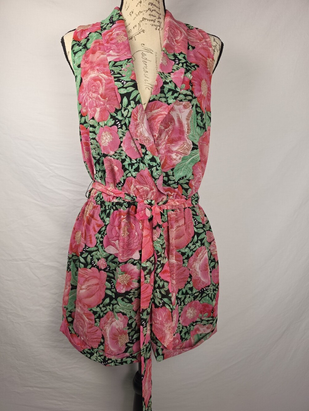 Lulus Vibrant Floral Wrap Romper Sleeveless Belted Shorts Playsuit Pink Large